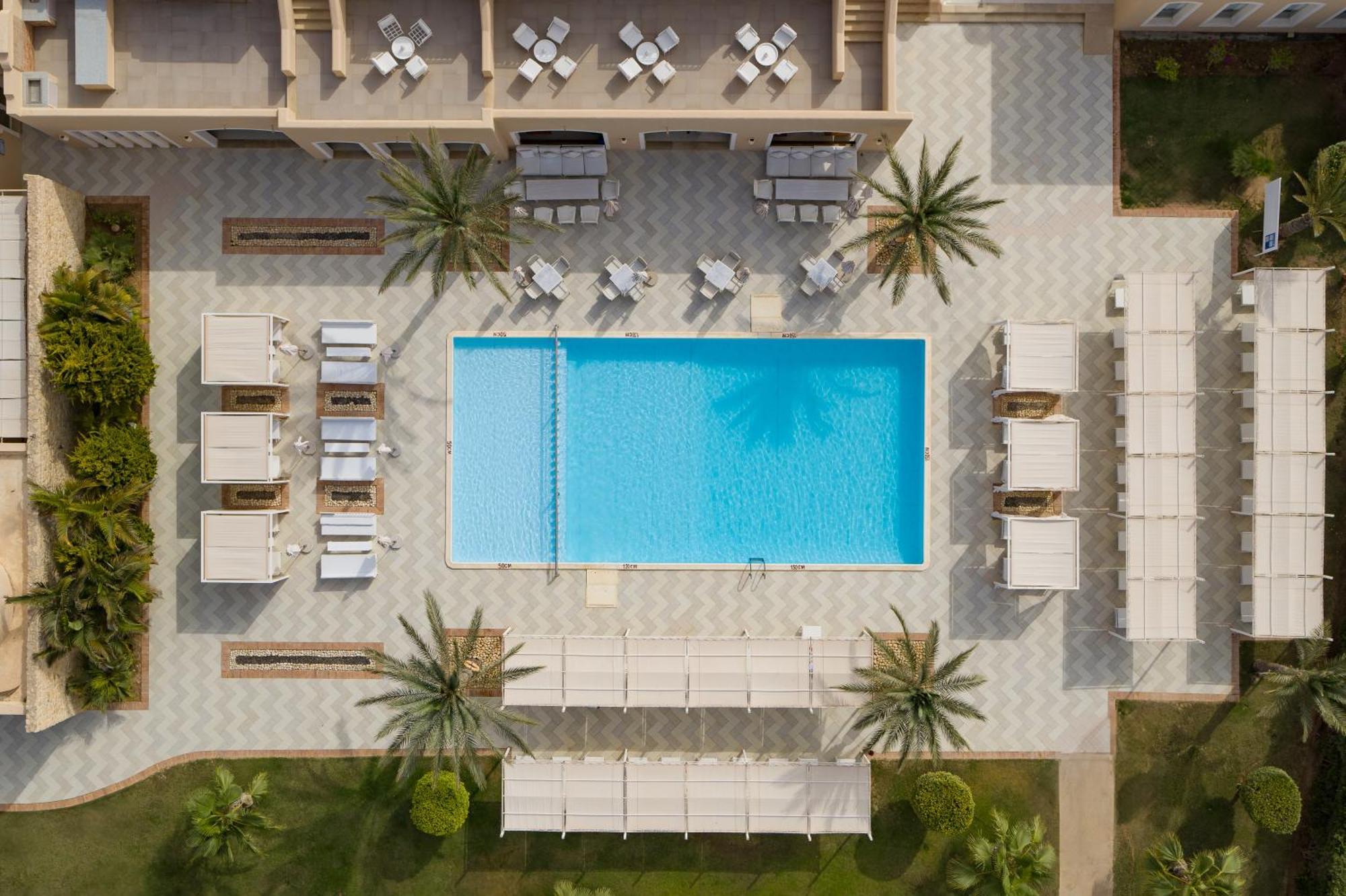 Almazino, Almaza Bay Hotel Majid Abu Zayd Kültér fotó