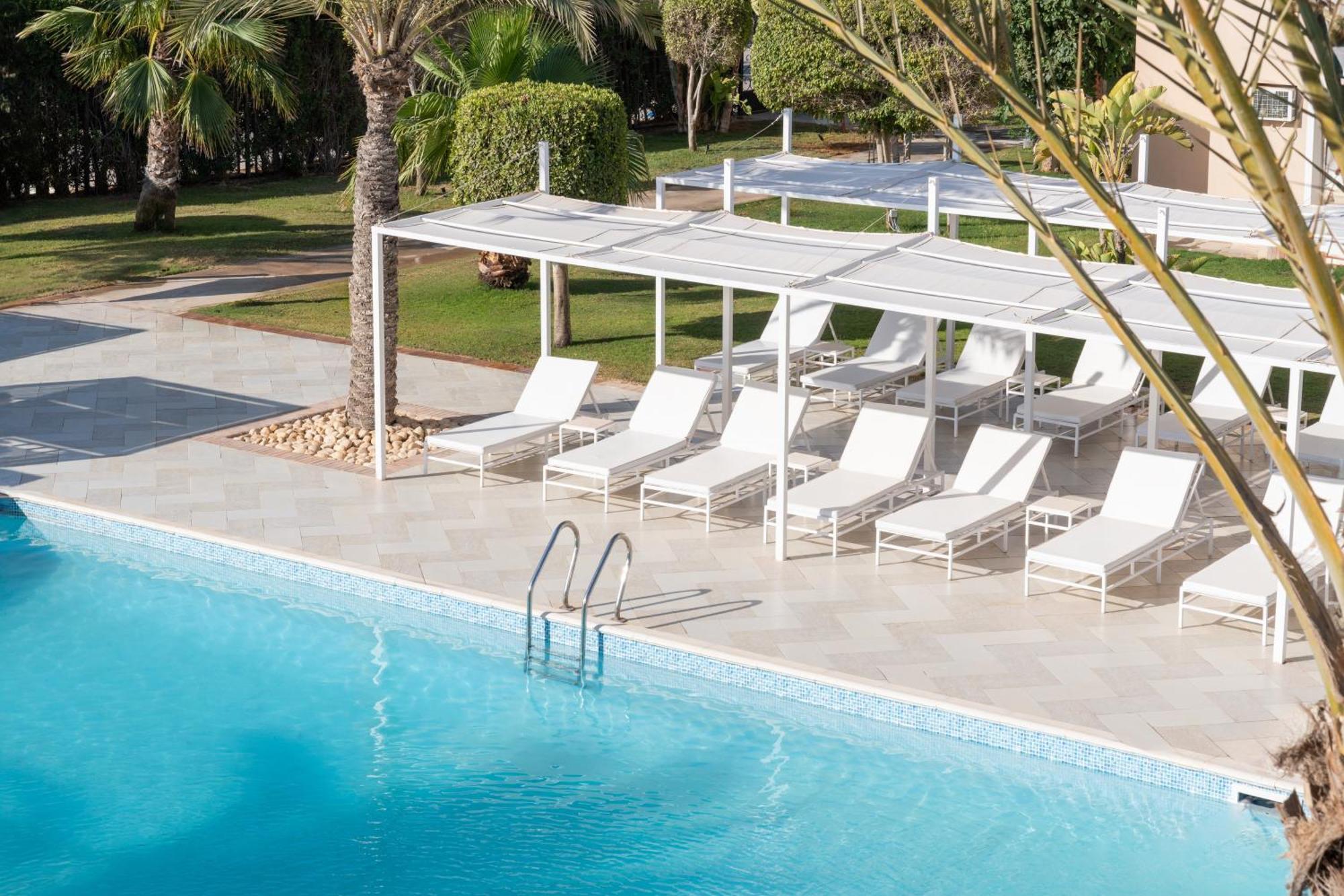 Almazino, Almaza Bay Hotel Majid Abu Zayd Kültér fotó